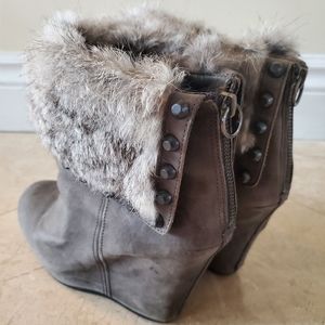 ASH LEATHER COVERED WEDGE ZIPPER BOOTIES WITH RABBIT FUR AND STUD DETAILING 40